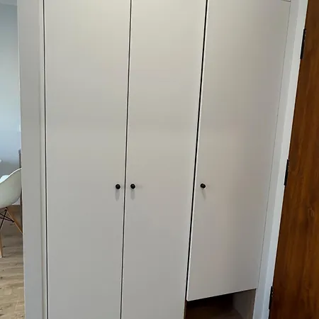 Omega With Free Parking Apartment