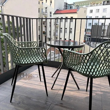 Omega With Parking Apartament Poznań